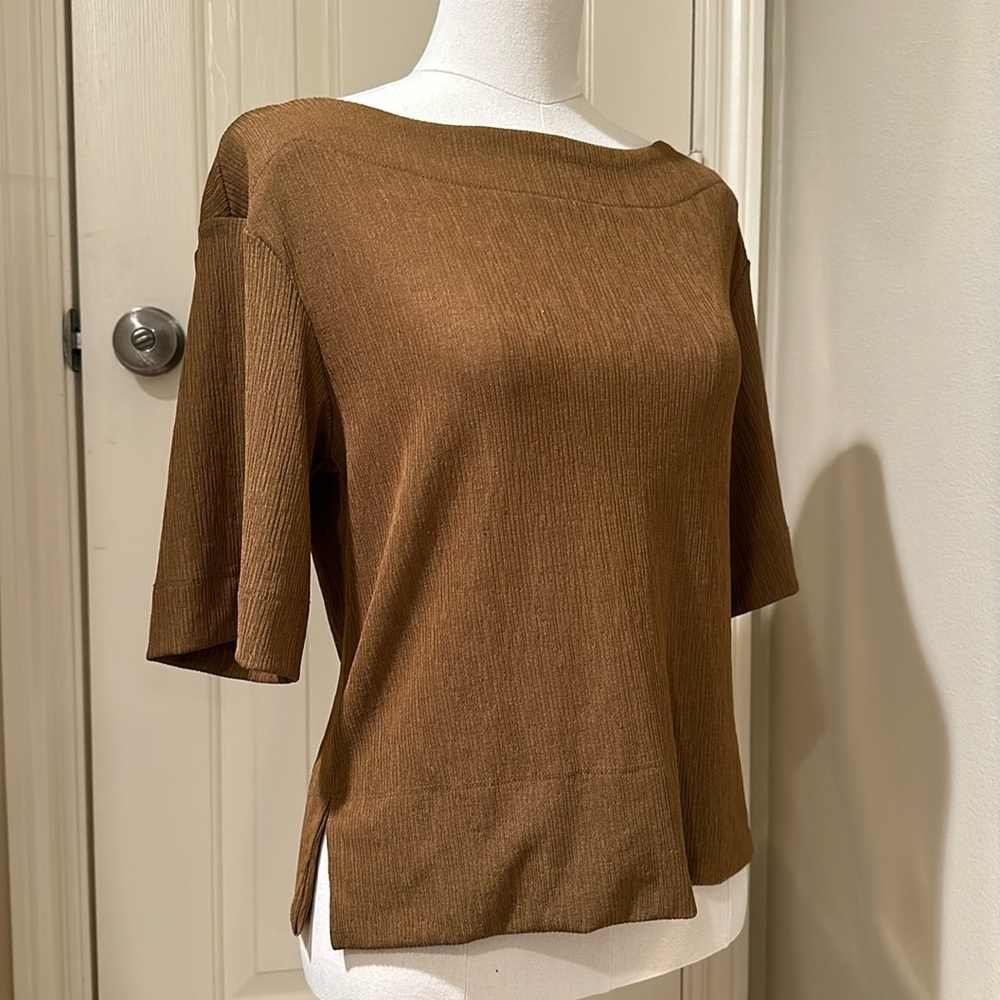 Copper boat neck top